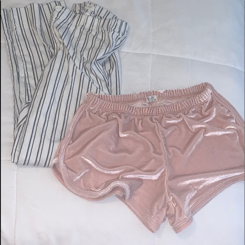 some of my Brandy Melville 🌸🦋 - Picture 4 of 4